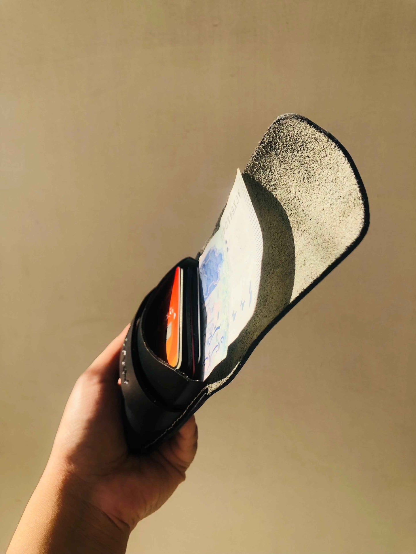 The Titan (BLACK) - Minimal Leather Wallet