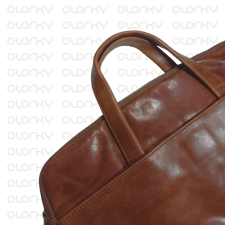 Analyst - Slim Tan Leather Laptop Bag
