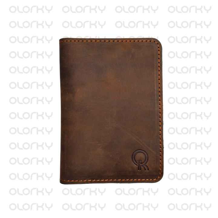 The Travelogue - Rusty Brown | Leather Passport Cover